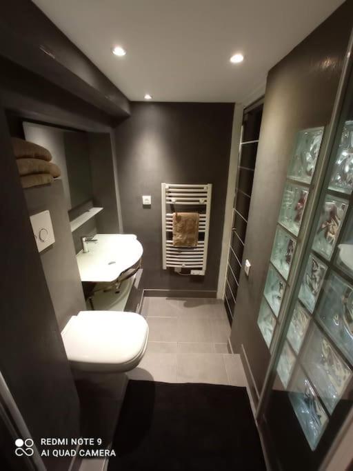 Charming And Modern Cave In The Heart Of The Port Apartment Nisa Exterior foto