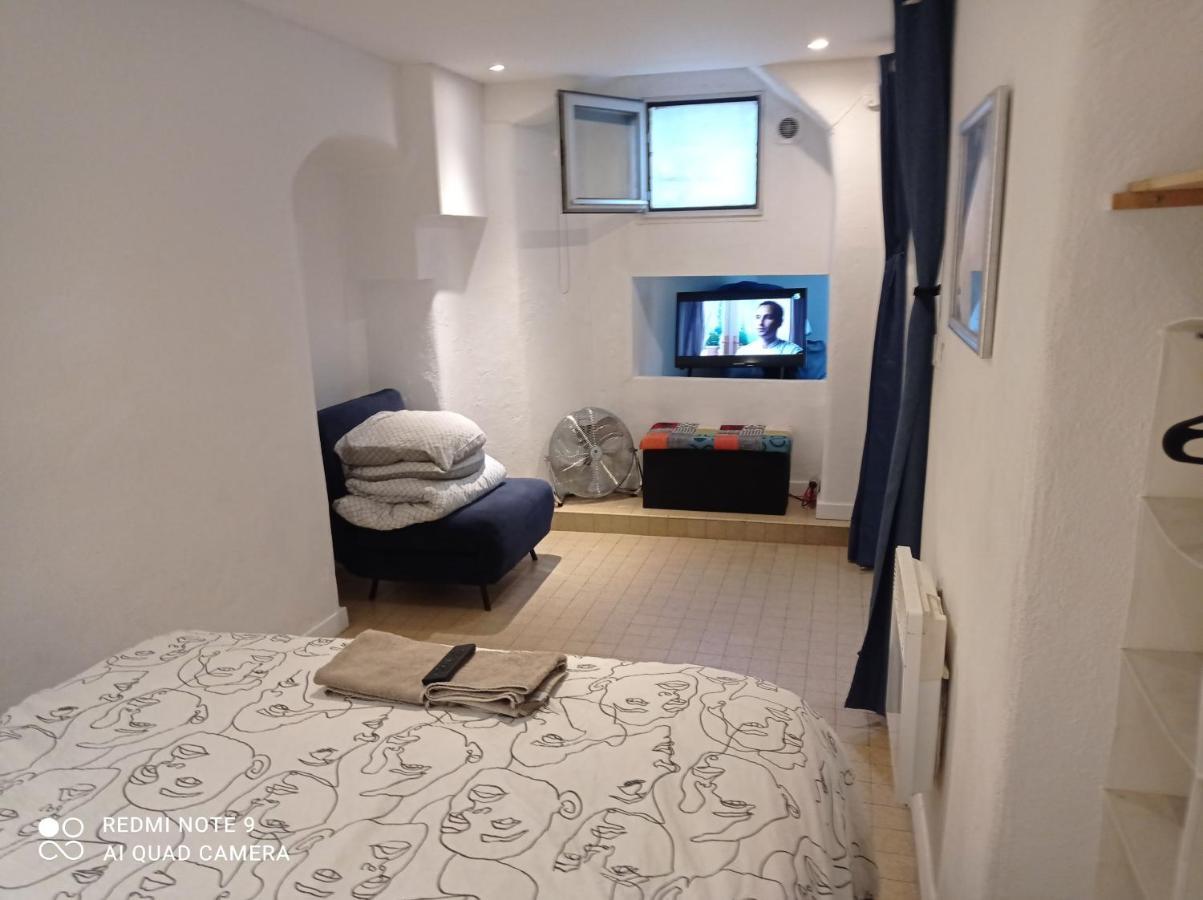 Charming And Modern Cave In The Heart Of The Port Apartment Nisa Exterior foto