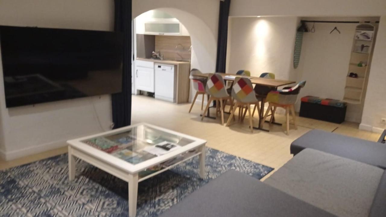 Charming And Modern Cave In The Heart Of The Port Apartment Nisa Exterior foto